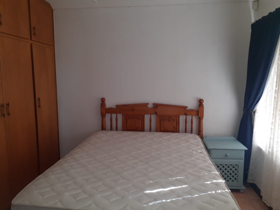 To Let 2 Bedroom Property for Rent in Wavecrest Eastern Cape